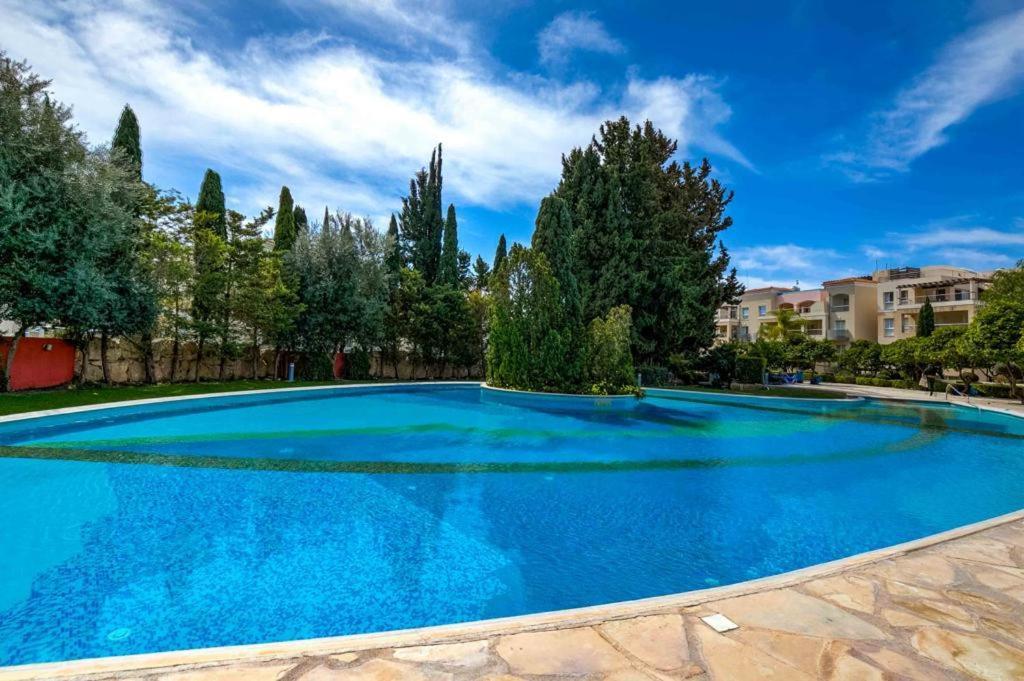 Penthouse Carina Paphos Exterior foto